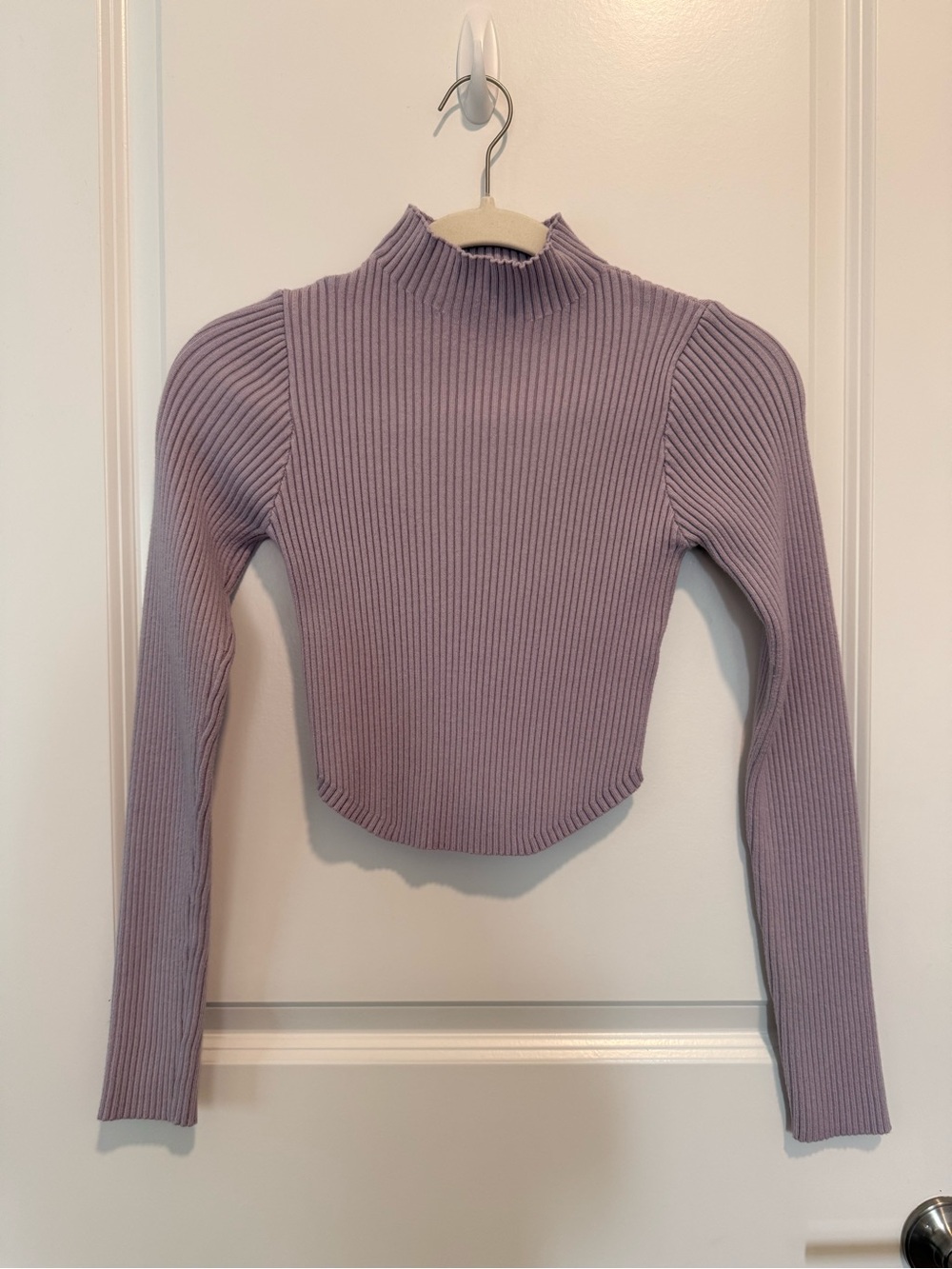 MABLE Ribbed Mock Neck Cropped Sweater in Light Lavender
